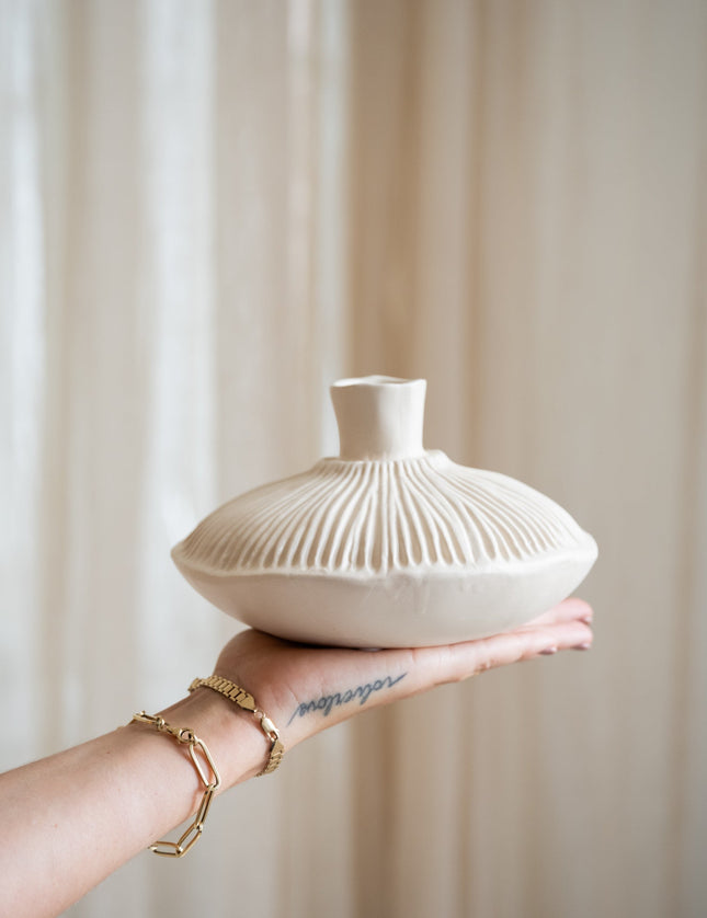 Deco Vase Neira Mushy Cream - Things I Like Things I Love