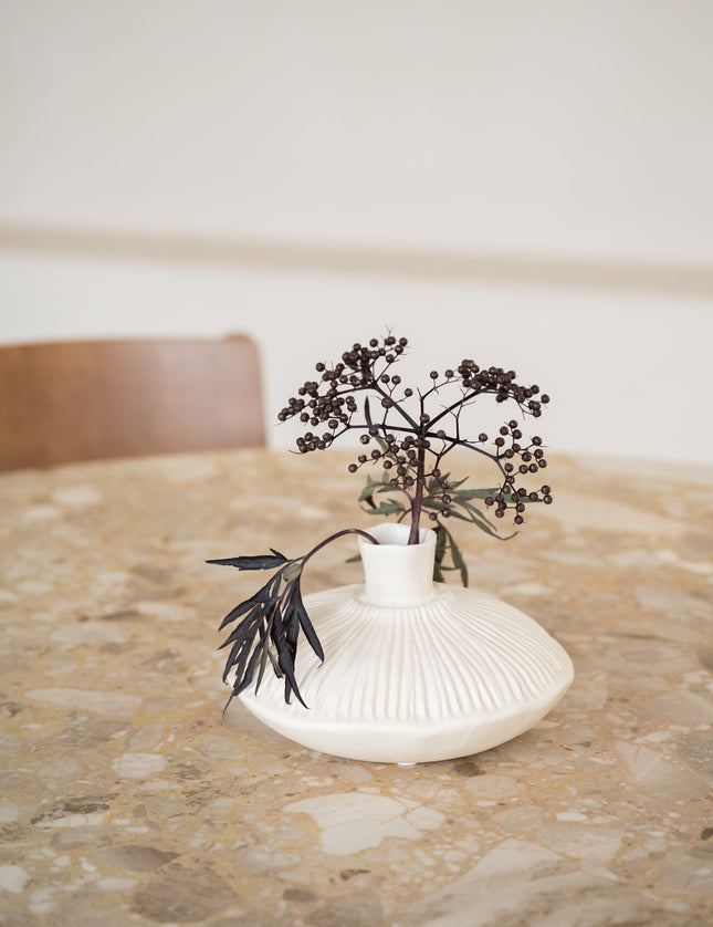 Deco Vase Neira Mushy Cream - Things I Like Things I Love