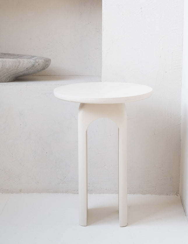 Side Table Organic Off-White - Things I Like Things I Love
