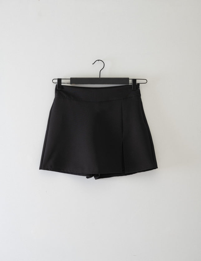 TILTIL Hana Skort Black - Things I Like Things I Love