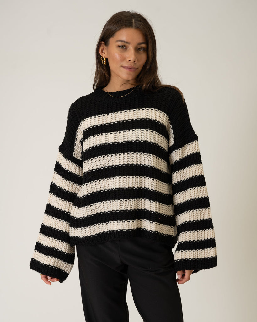TILTIL Owli Knit Stripe Black Beige One Size - Things I Like Things I Love